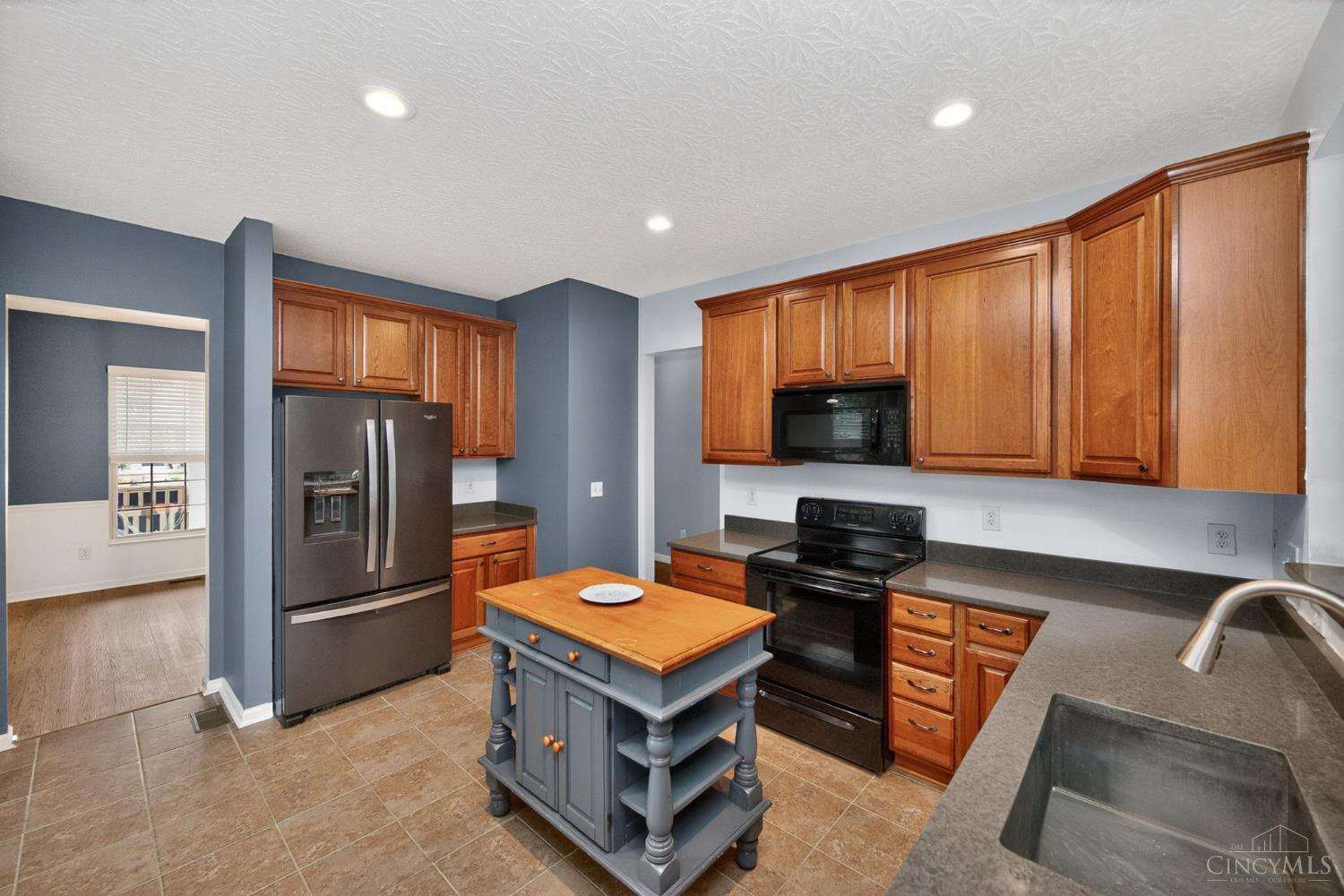 218 Heffron Circle Maineville, OH 45039 - Photo 11 of 59