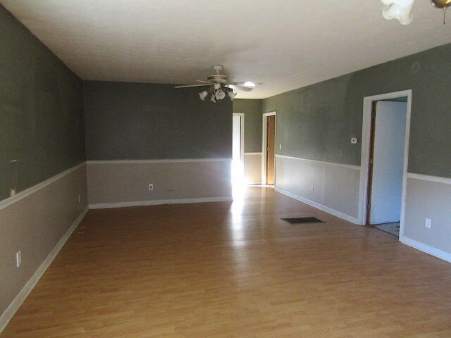 1432 Winchester Road Irvine, KY 40336 - Photo 5 of 16 IMG_5610