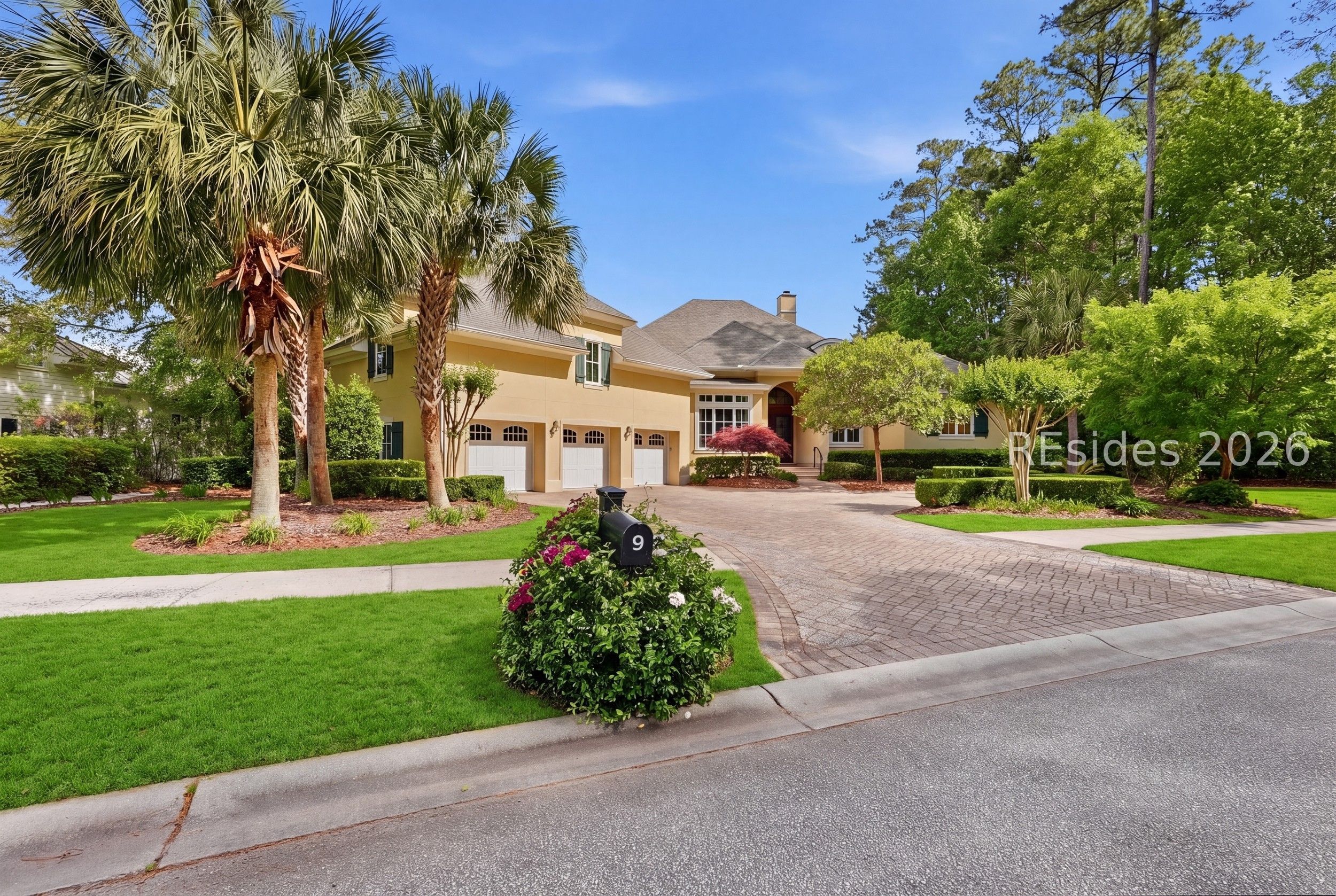 9 Holly Grove Road Bluffton, SC 29909 - Photo 2 of 93