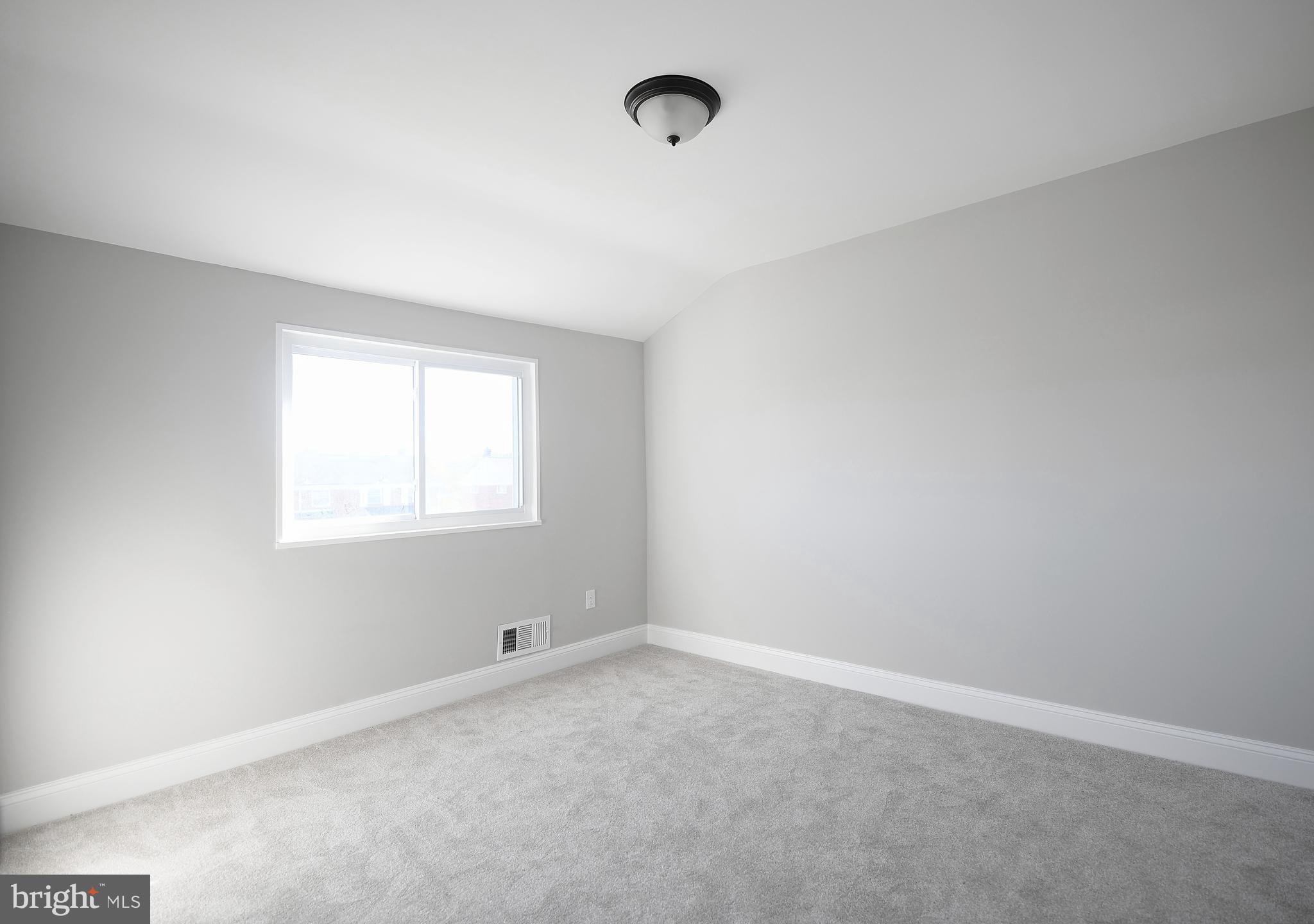7920 Charlesmont Road Baltimore, MD 21222 - Photo 18 of 33