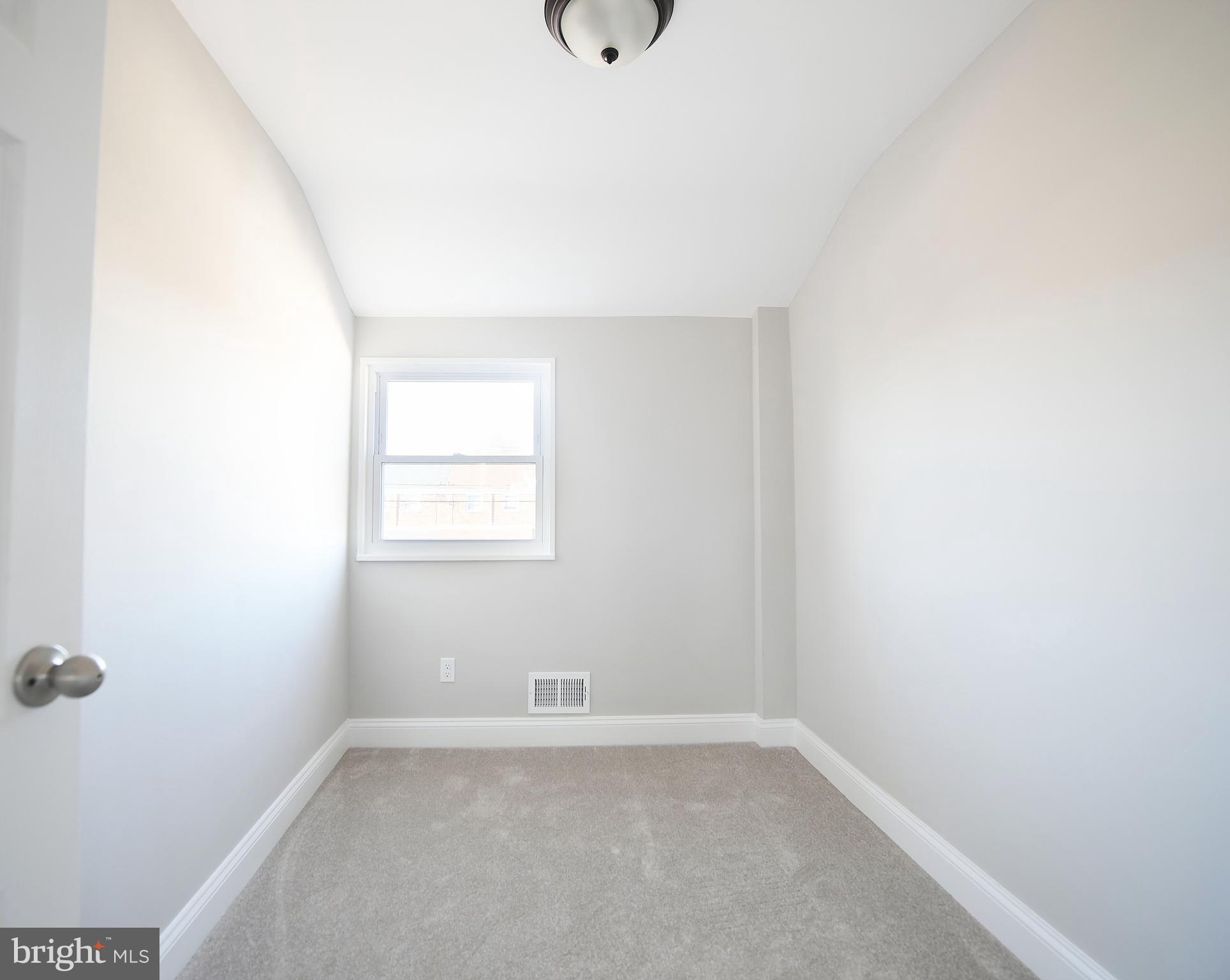 7920 Charlesmont Road Baltimore, MD 21222 - Photo 24 of 33