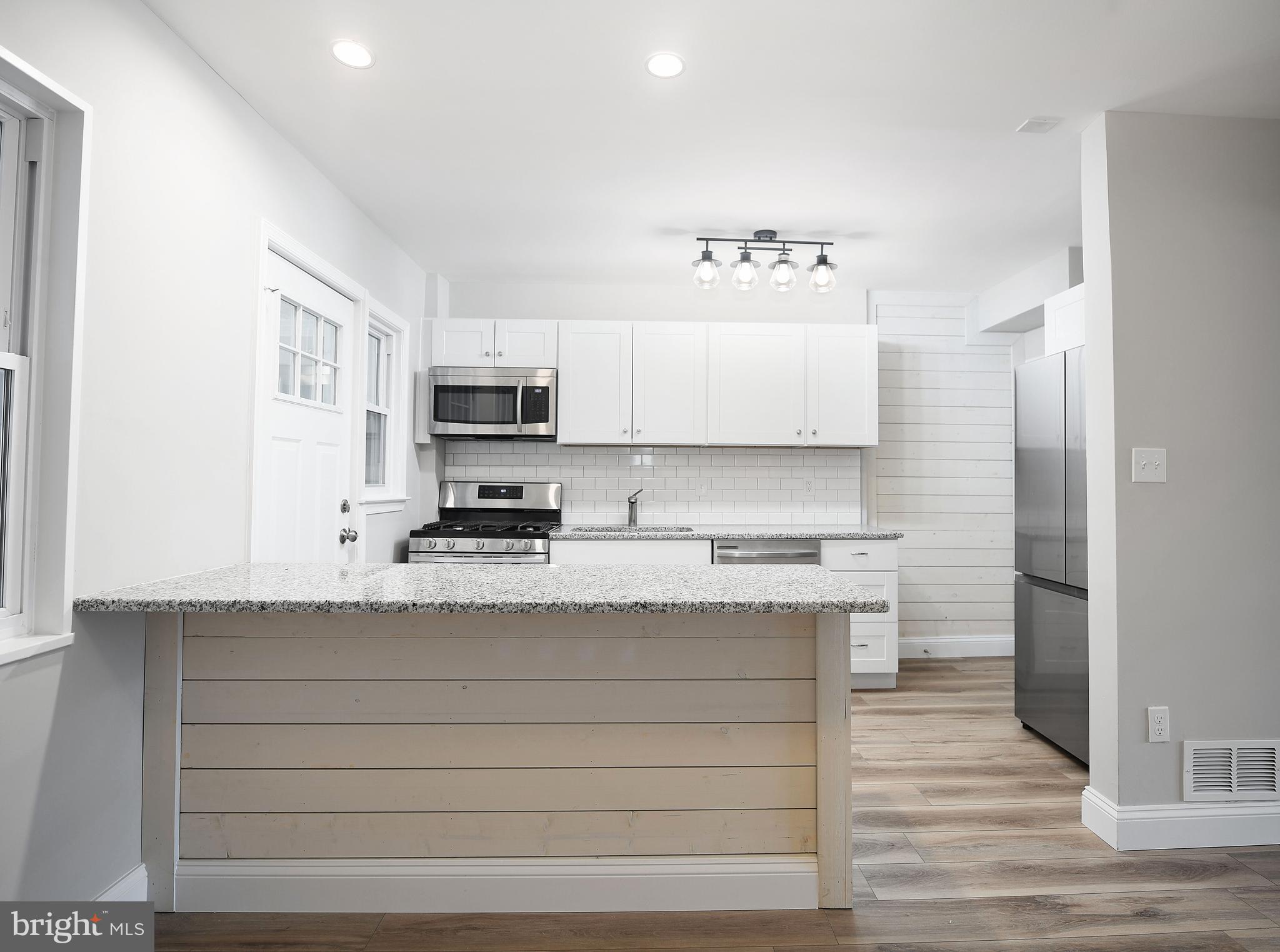 7920 Charlesmont Road Baltimore, MD 21222 - Photo 9 of 33