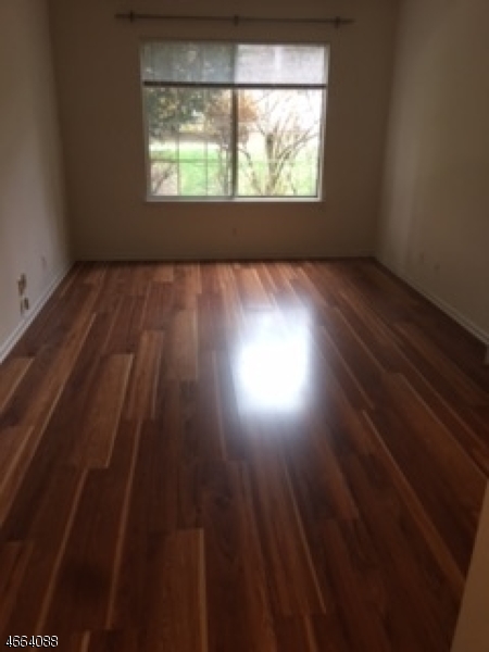 95 Mayfield Road, Unit 95 Bedminster, NJ 07921 - Photo 4 of 9