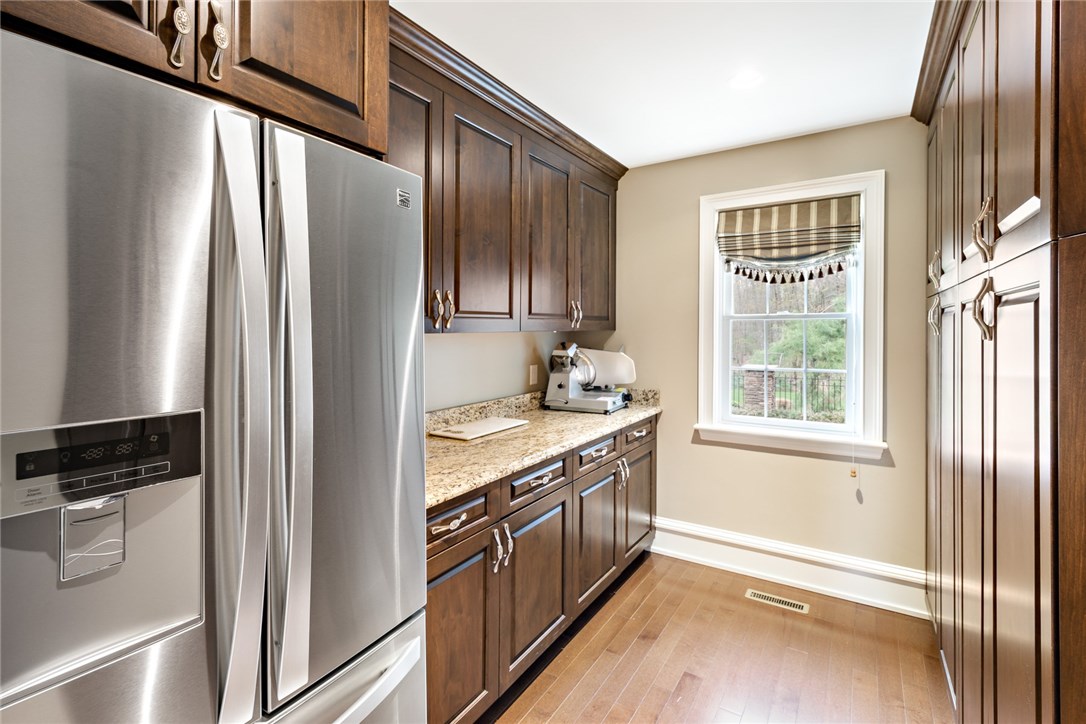 6 Old Farm Road East Greenwich, RI 02818 - Photo 12 of 40