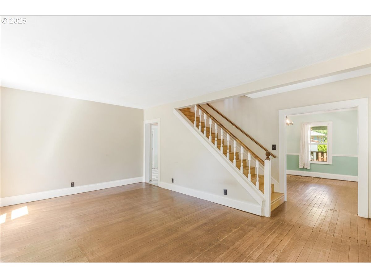 9545 Northeast Red Hills Road Dundee, OR 97115 - Photo 11 of 48 Gallery Image 11