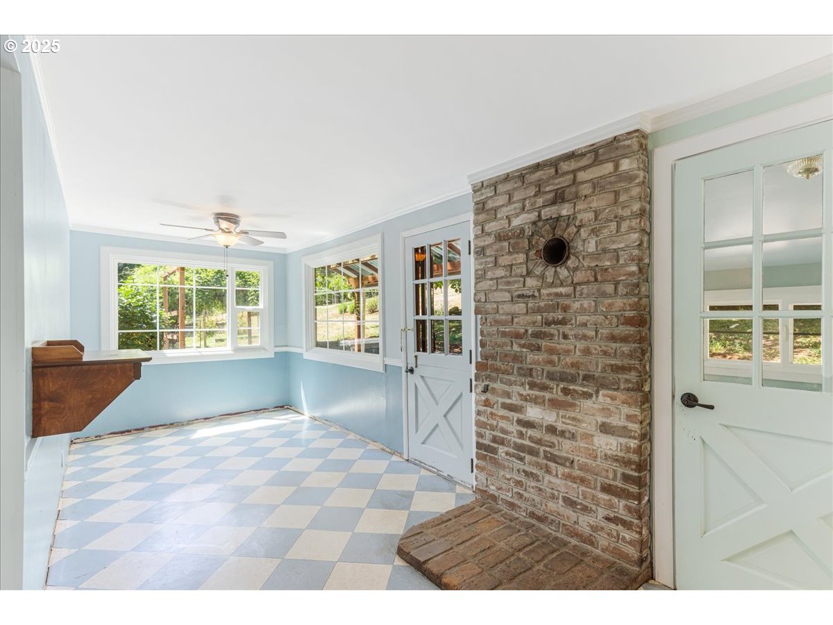 9545 Northeast Red Hills Road Dundee, OR 97115 - Photo 21 of 48 Gallery Image 21