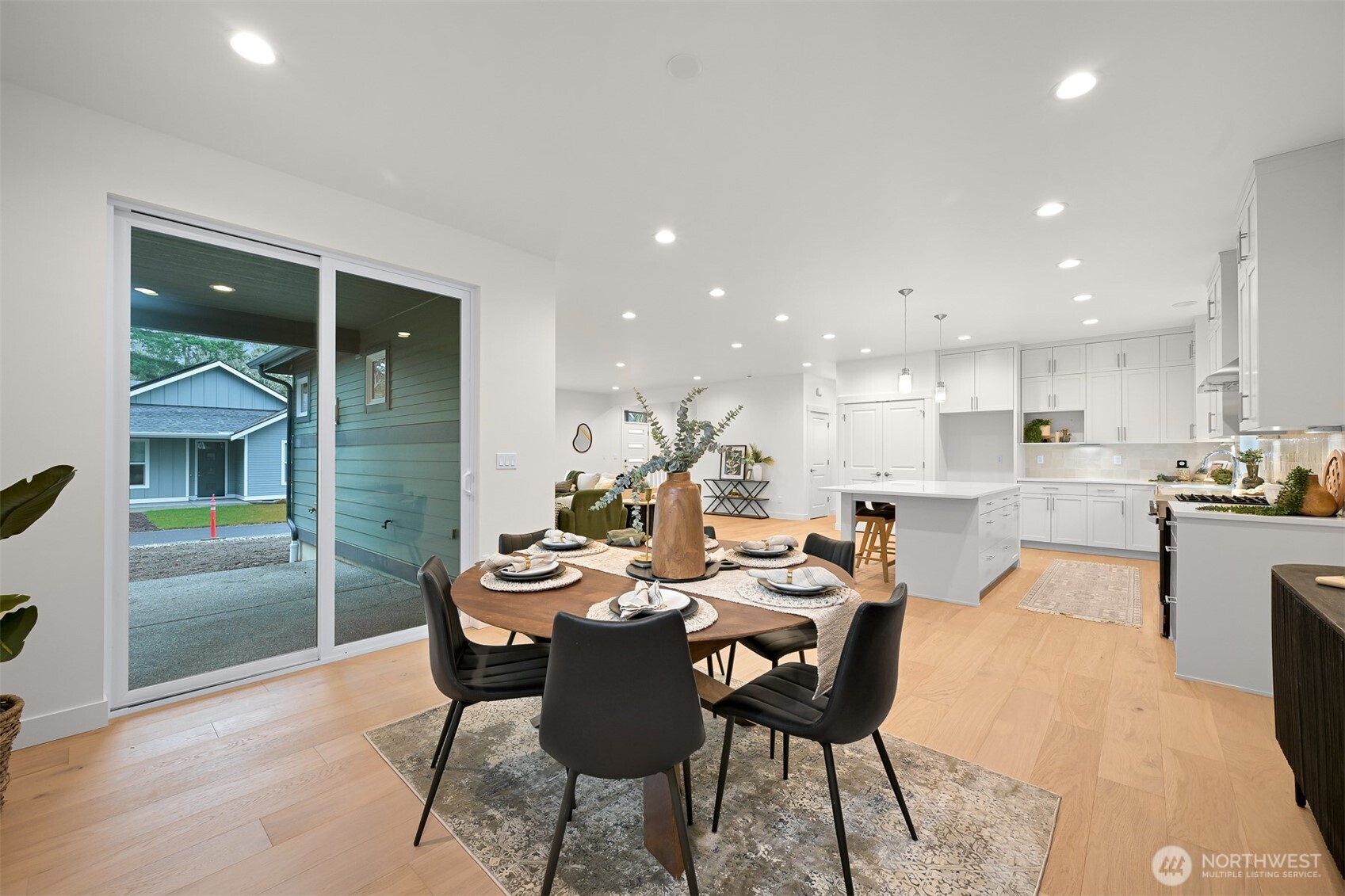 1101 Whidbey Street Bellingham, WA 98229 - Photo 14 of 33