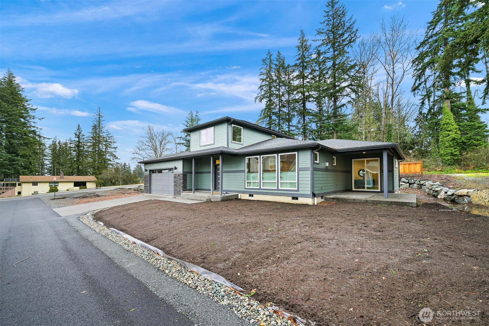 1101 Whidbey Street Bellingham, WA 98229 - Photo 2 of 33