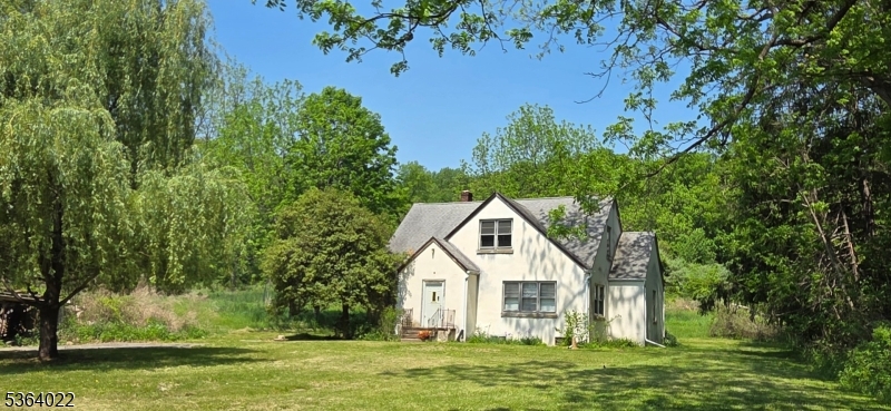 79 Mountain Lake Road Belvidere, NJ 07823 - Photo 1 of 45