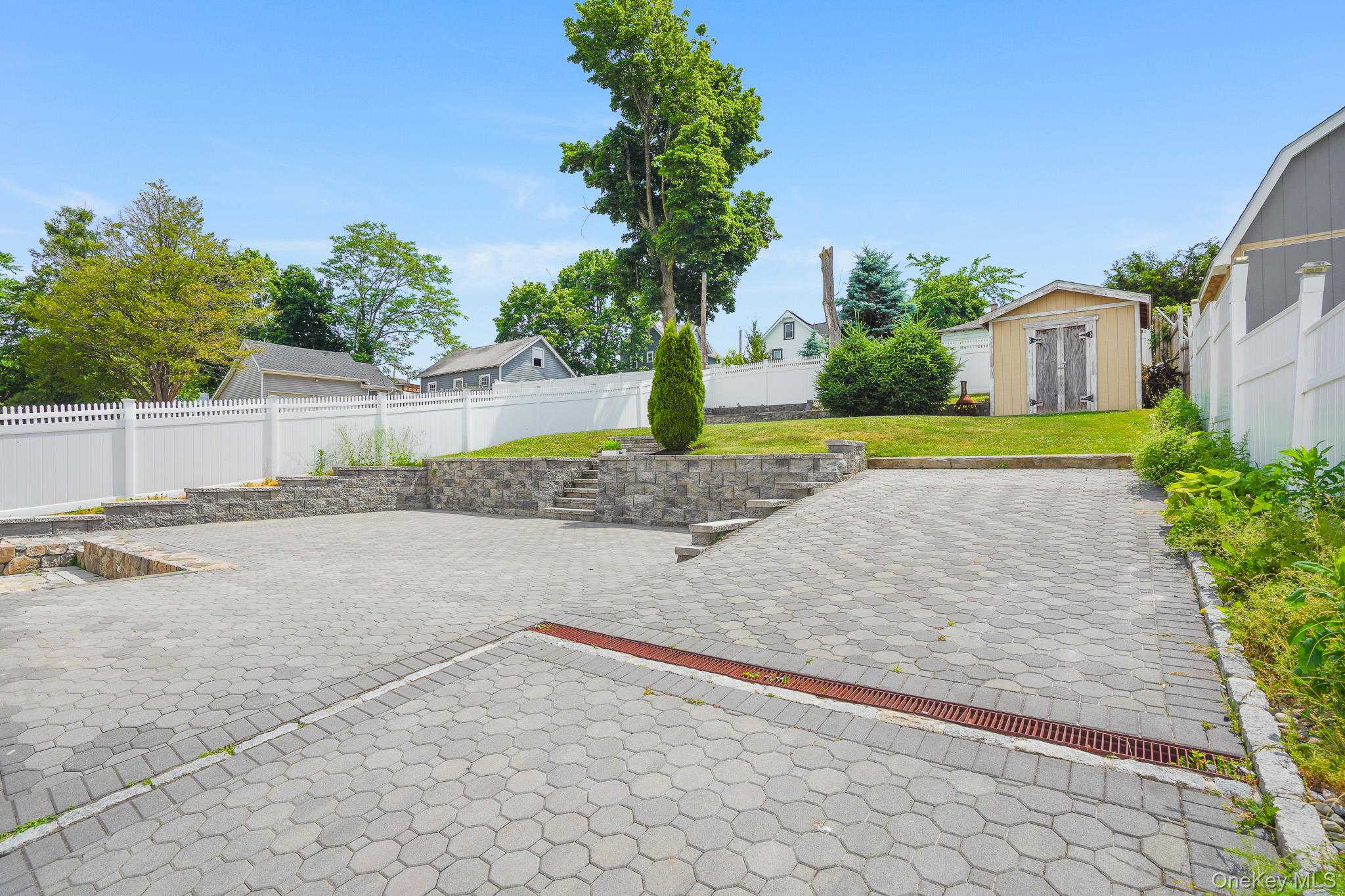 609 Washington Street Peekskill, NY 10566 - Photo 28 of 37