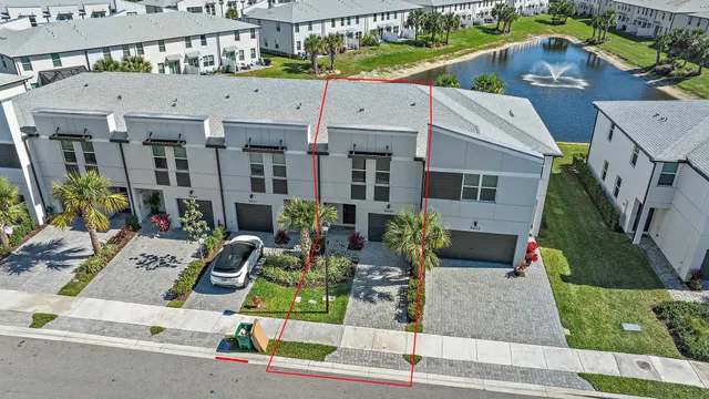 a view of multiple house with outdoor space