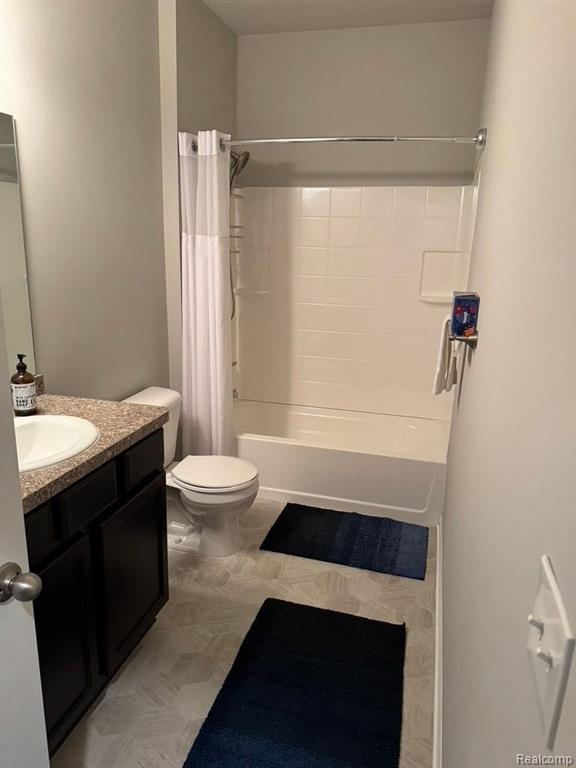 9817 Ridge Run Street Howell, MI 48855 - Photo 17 of 20