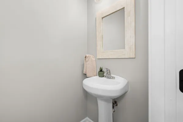 $2,100 | 914 Spence Enclave Court, Nashville, TN 37210