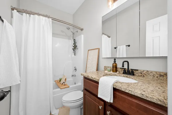 $2,100 | 914 Spence Enclave Court, Nashville, TN 37210