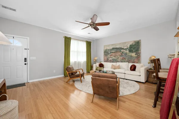 $2,100 | 914 Spence Enclave Court, Nashville, TN 37210