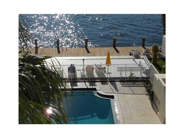 341 North Birch Road, Unit 414 Fort Lauderdale, FL 33304 - Photo 2 of 14 View