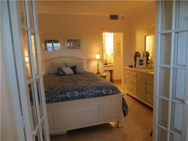 341 North Birch Road, Unit 414 Fort Lauderdale, FL 33304 - Photo 10 of 14 Exterior Front