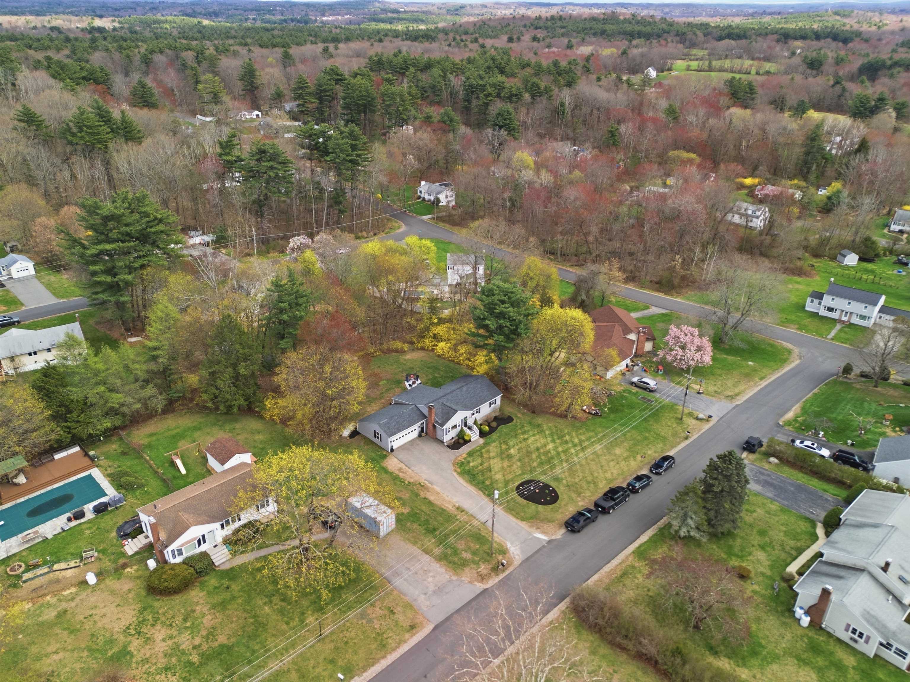 9 Scottsdale Road Atkinson, NH 03811 - Photo 34 of 41
