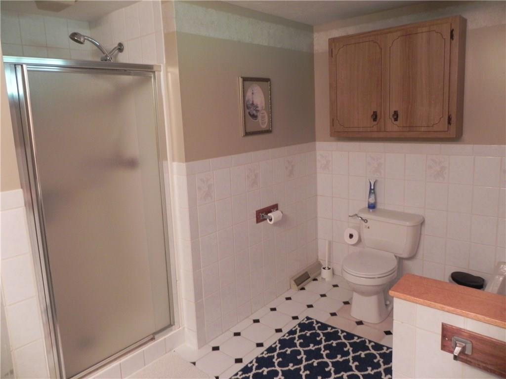 221 Simpson Howell Road Elizabeth, PA 15037 - Photo 14 of 25 SEPARATE SHOWER