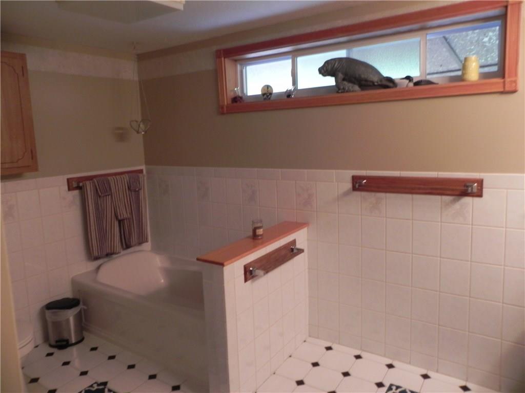 221 Simpson Howell Road Elizabeth, PA 15037 - Photo 16 of 25 Gallery Image 16
