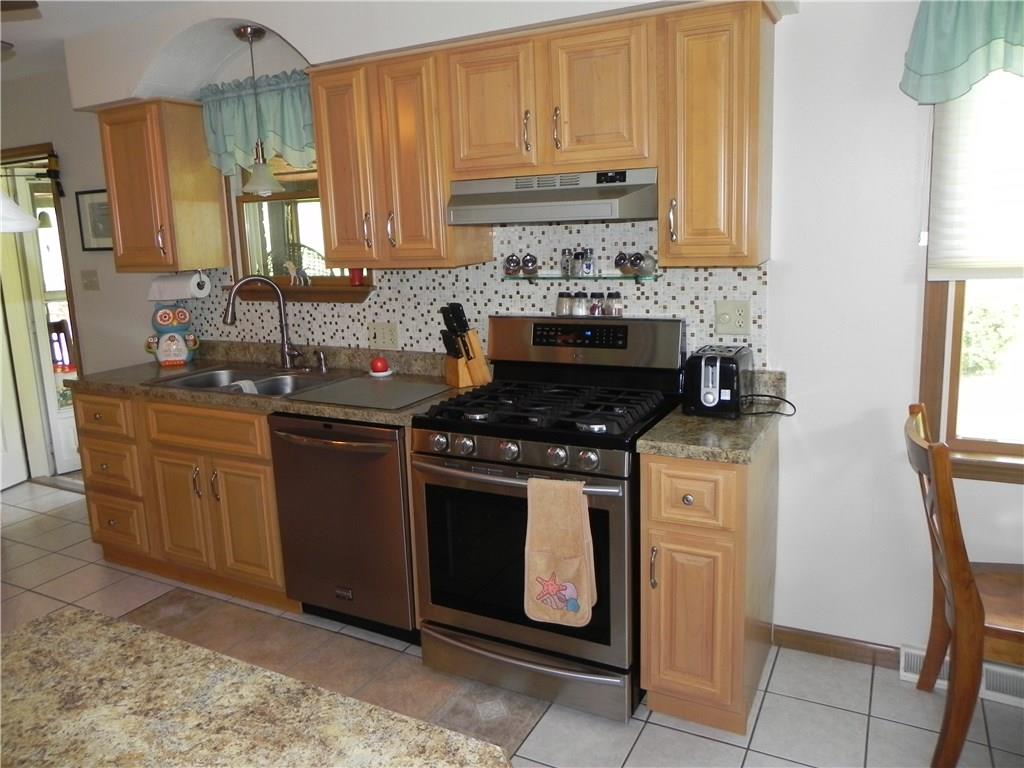 221 Simpson Howell Road Elizabeth, PA 15037 - Photo 6 of 25 KITCHEN WITH LOTS OF SPACE