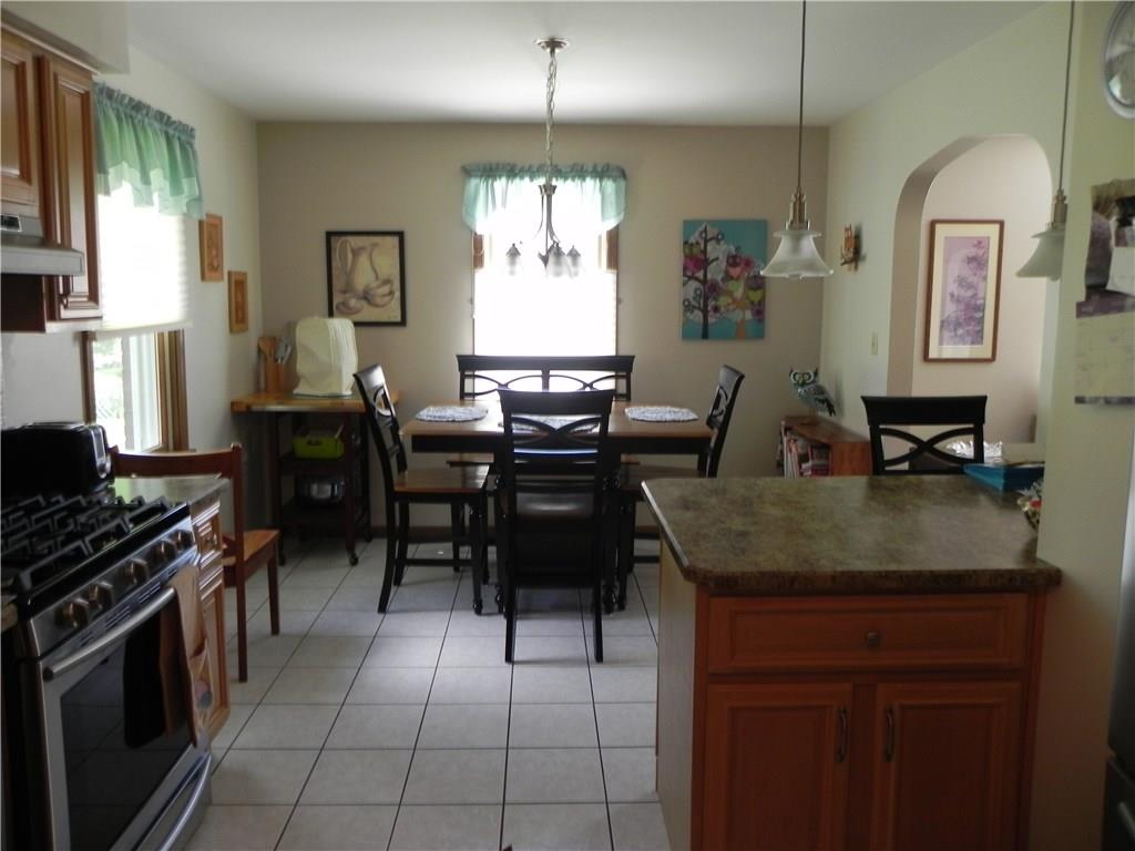 221 Simpson Howell Road Elizabeth, PA 15037 - Photo 9 of 25 DINING AREA