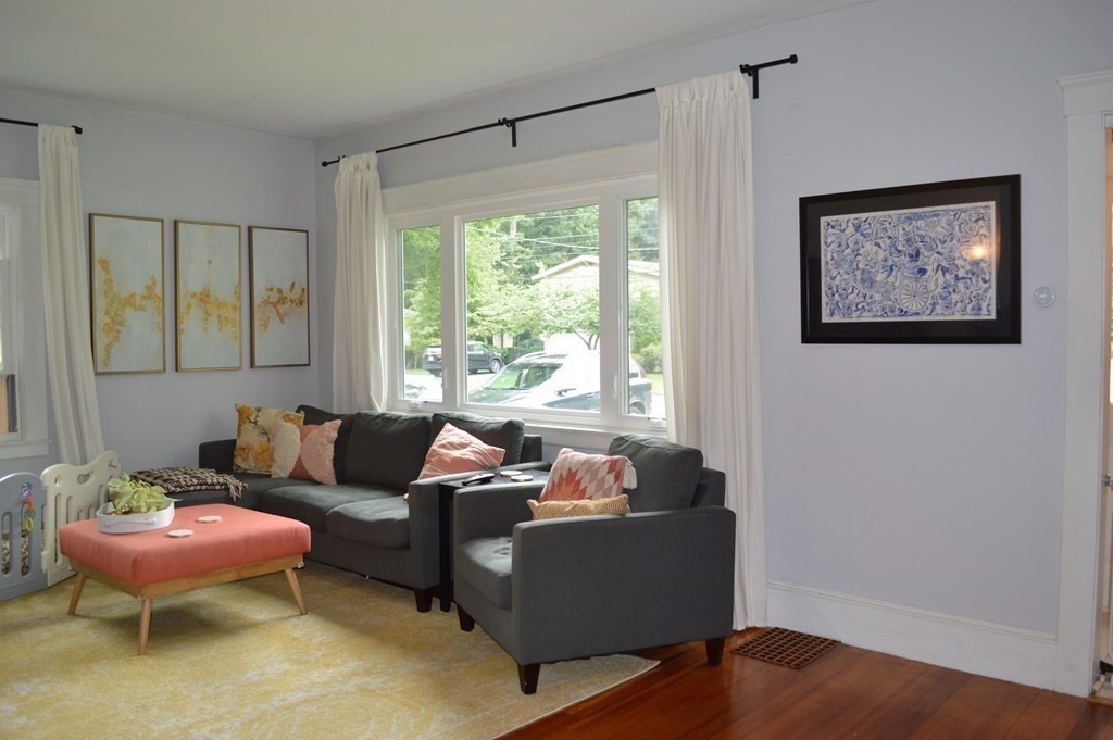 14 Fairbanks Road Framingham, MA 01701 - Photo 3 of 21 Gallery Image 3