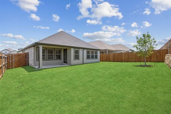 $336,990 | 280 Bright Alcove Court, Lavon, TX 75166