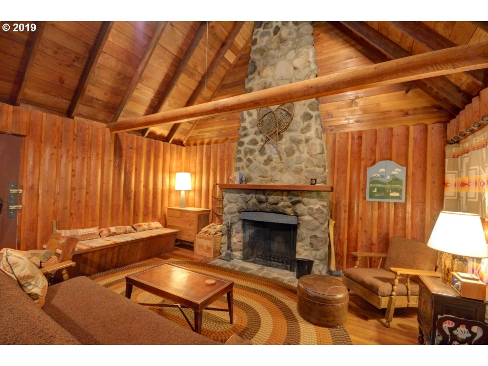 75705 East Road 28 Rhododendron, OR 97049 - Photo 3 of 28 Gallery Image 3