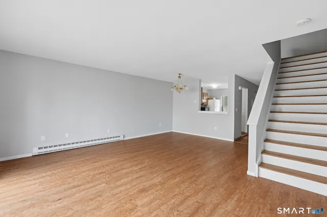 $249,900 | 135 Wellington Drive, Unit 135, Farmington, CT 06032