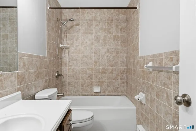 $249,900 | 135 Wellington Drive, Unit 135, Farmington, CT 06032