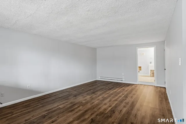 $249,900 | 135 Wellington Drive, Unit 135, Farmington, CT 06032