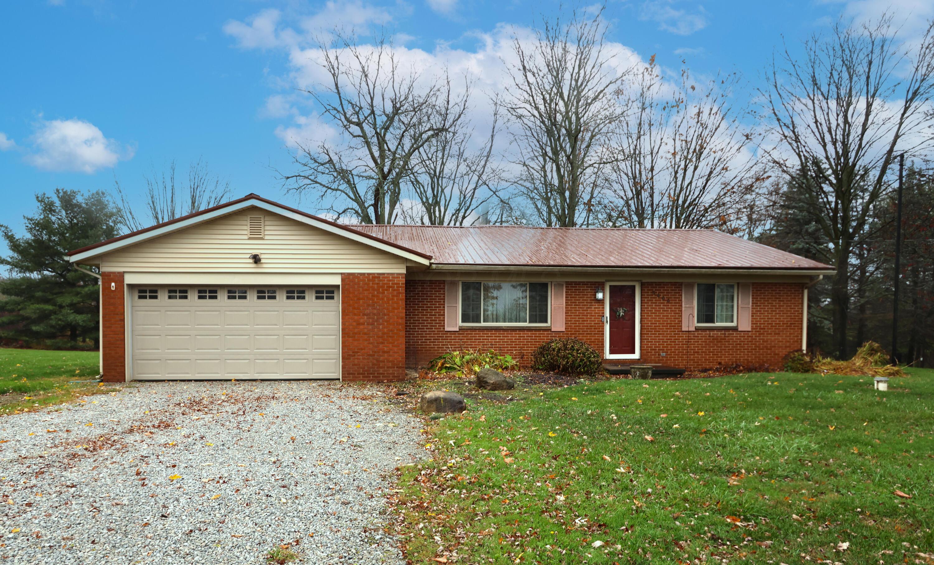 3400 Conrad Road Mansfield, OH 44903 - Photo 2 of 32 027A6409