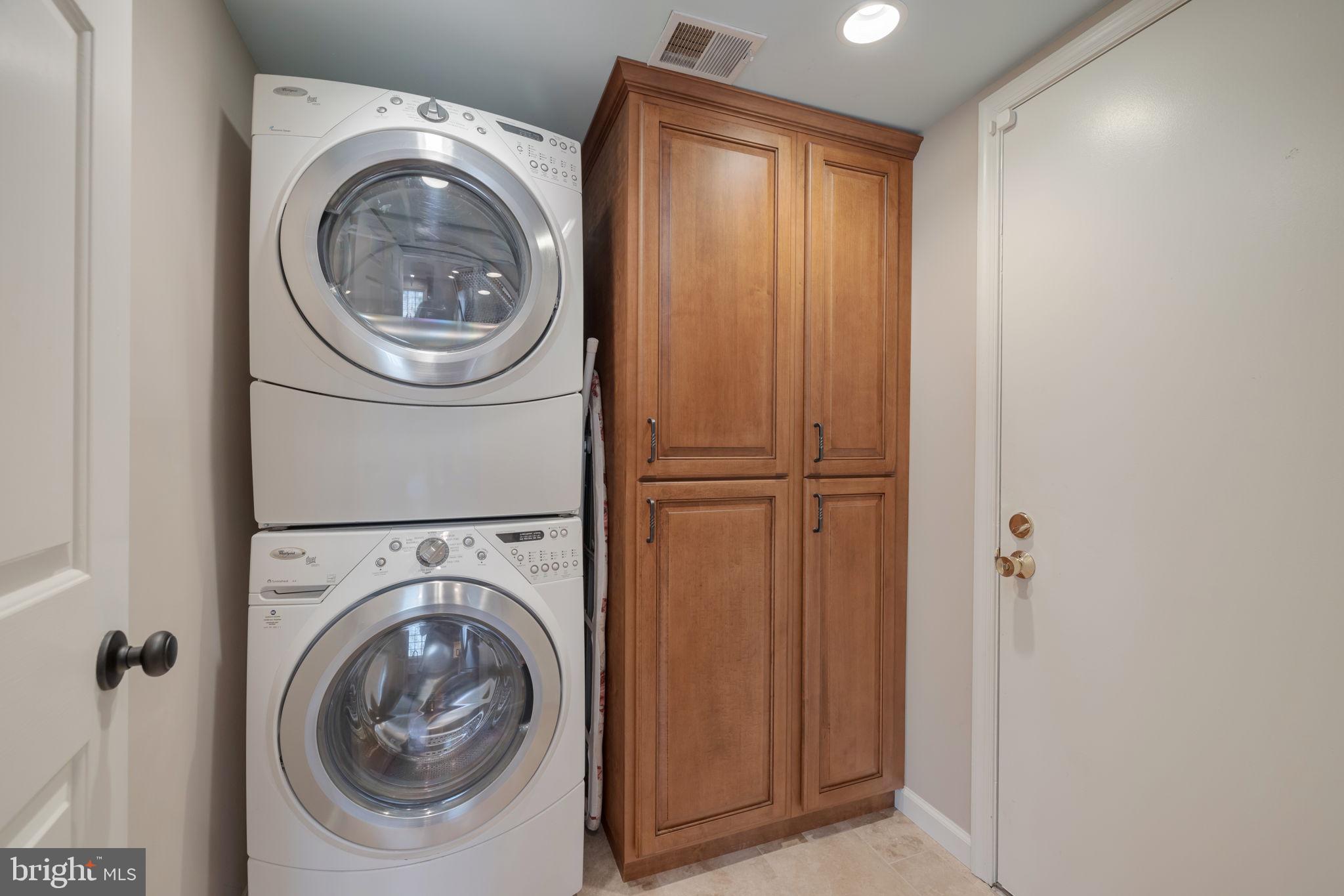7736 Huntsman Boulevard Springfield, VA 22153 - Photo 30 of 70 Laundry room off the kitchen