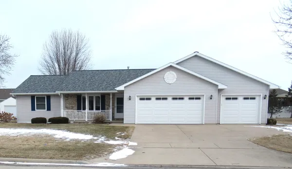 $399,900 | 3169 Emory Road, Green Bay, WI 54311