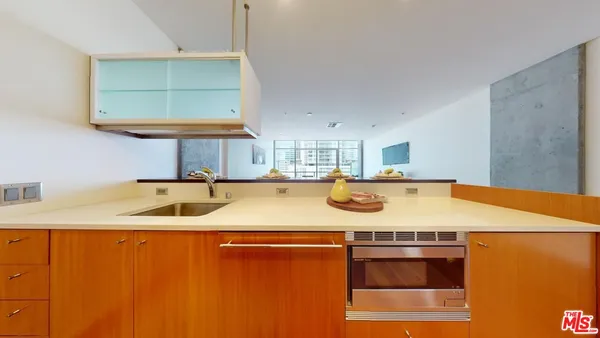 $538,888 | 1155 South Grand Avenue, Unit 516, Los Angeles, CA 90015