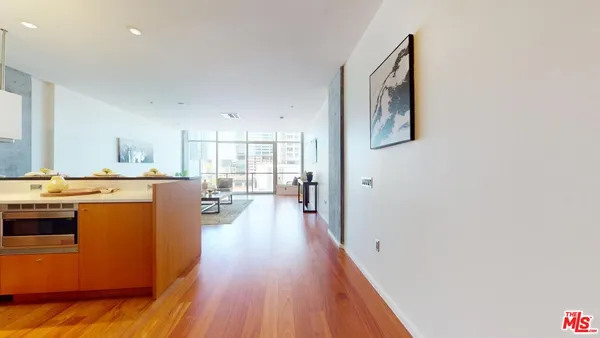 $538,888 | 1155 South Grand Avenue, Unit 516, Los Angeles, CA 90015