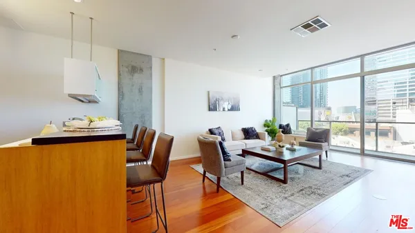 $538,888 | 1155 South Grand Avenue, Unit 516, Los Angeles, CA 90015