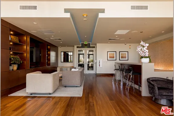 $538,888 | 1155 South Grand Avenue, Unit 516, Los Angeles, CA 90015