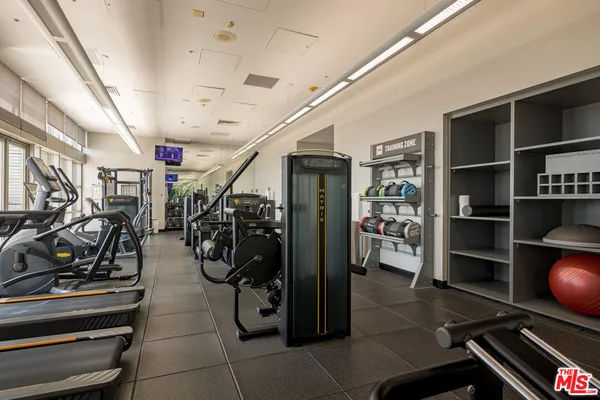 $538,888 | 1155 South Grand Avenue, Unit 516, Los Angeles, CA 90015