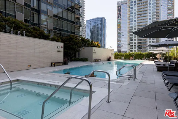 $538,888 | 1155 South Grand Avenue, Unit 516, Los Angeles, CA 90015