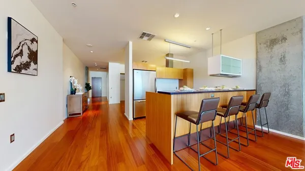 $538,888 | 1155 South Grand Avenue, Unit 516, Los Angeles, CA 90015
