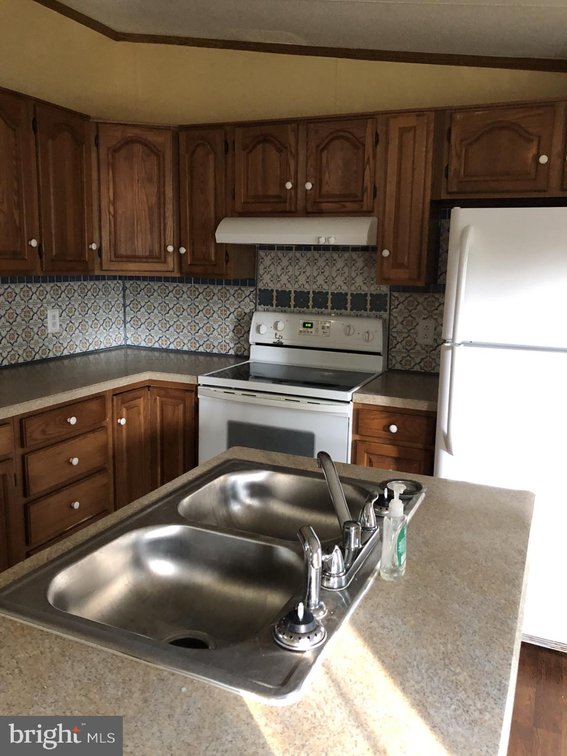 4550 Bull Road Dover, PA 17315 - Photo 10 of 33