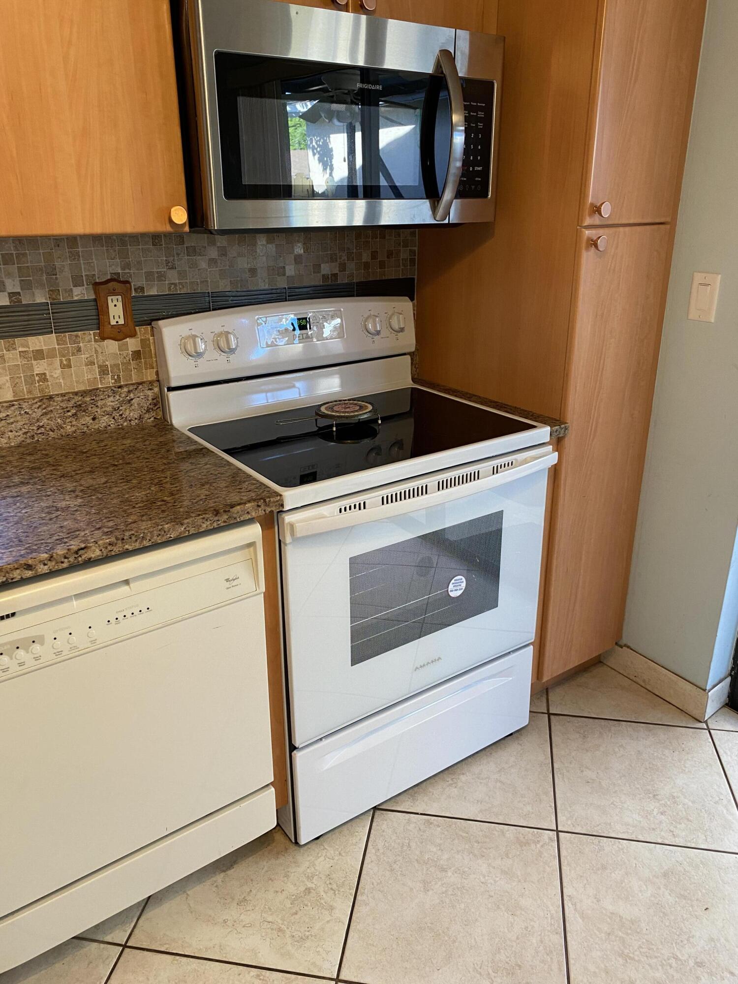 5255 Minto Road Boynton Beach, FL 33472 - Photo 13 of 47 12 New Stove