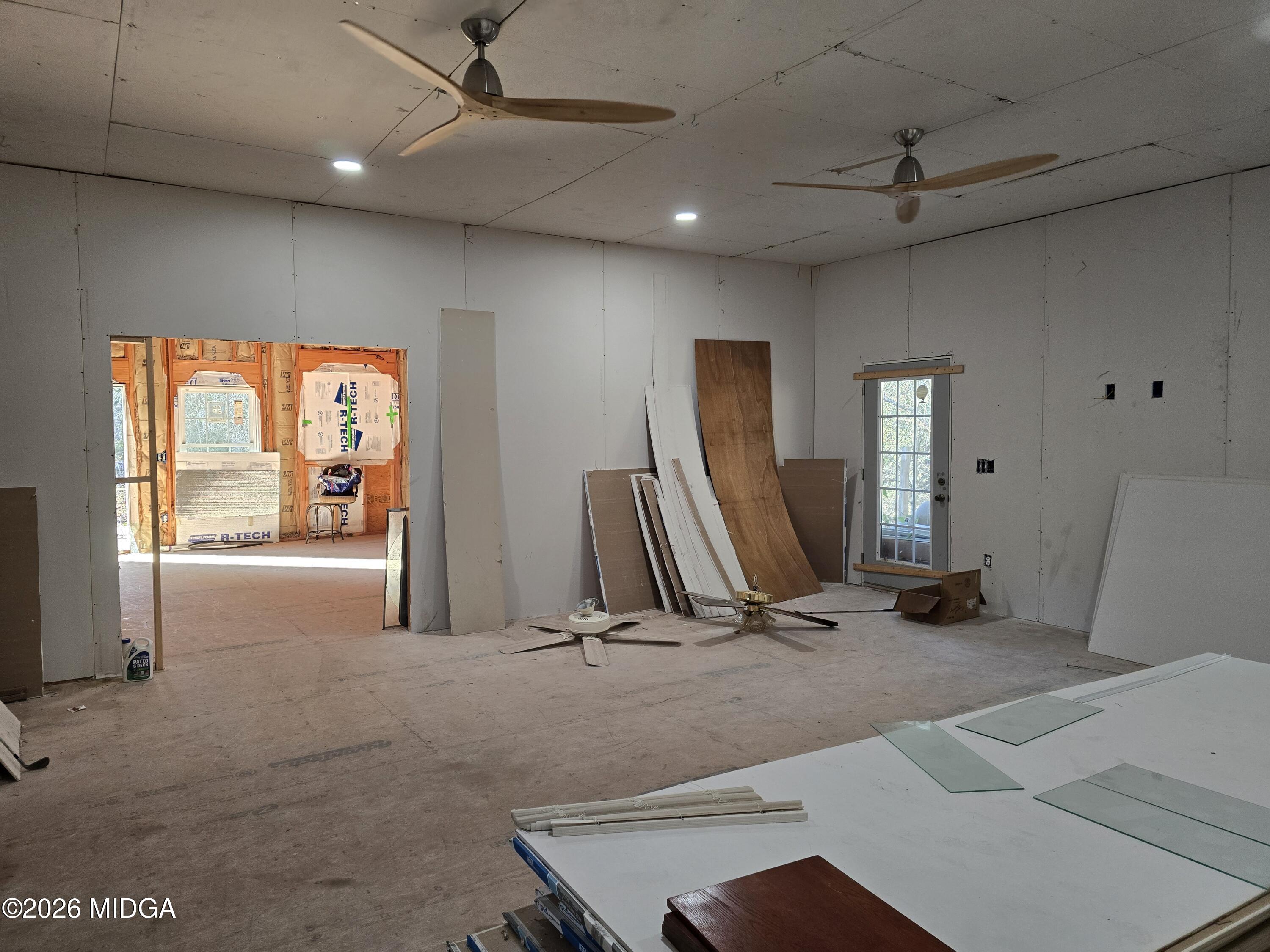 253 Pottery Road Lizella, GA 31052 - Photo 14 of 31 a view of a room with gym equipment