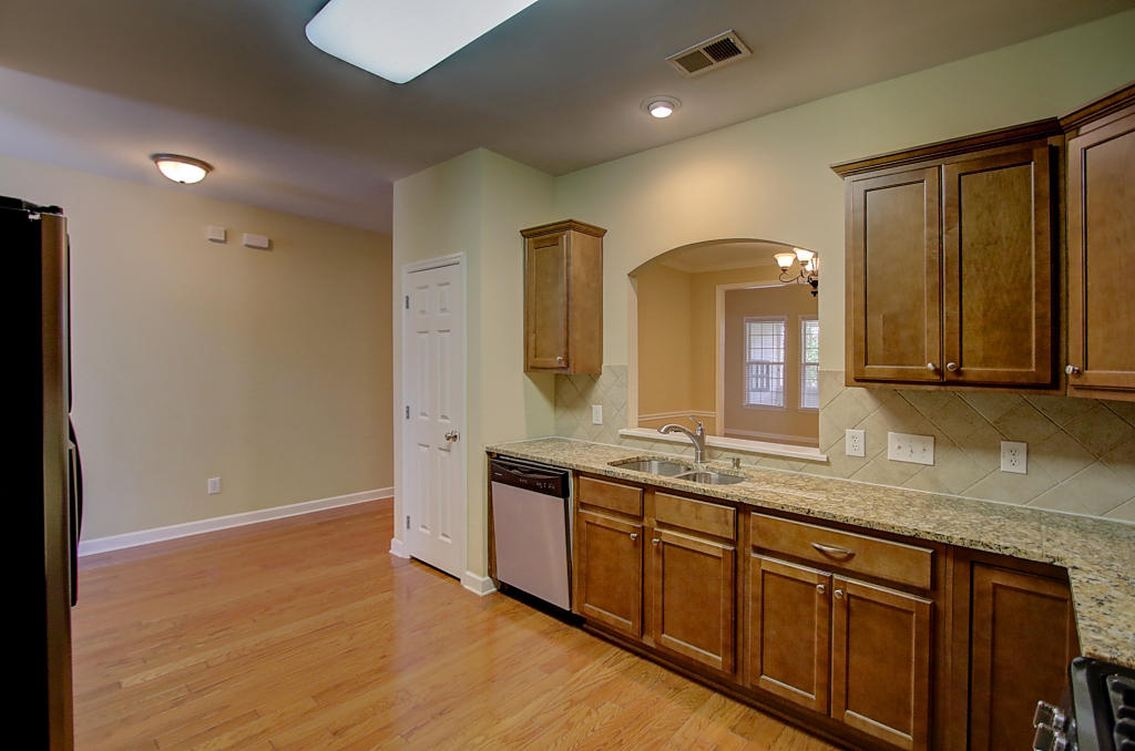 263 Fair Sailing Road Mount Pleasant, SC 29466 - Photo 6 of 28 263 Fair Sailing (9)0009