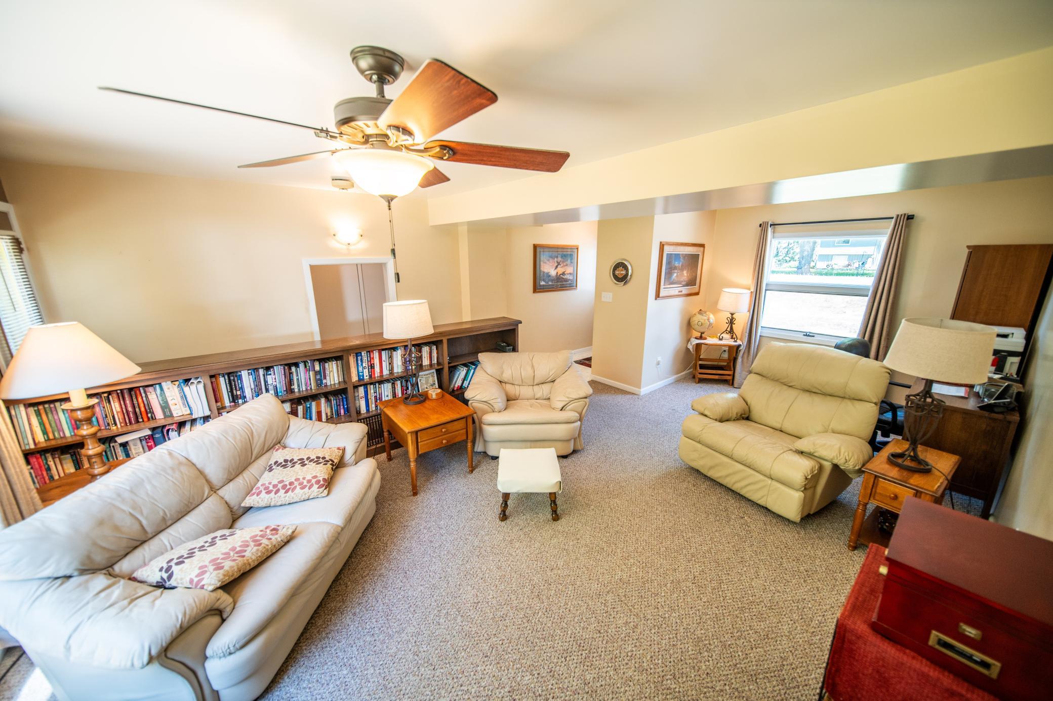 502 80th Street Southeast Rochester, MN 55904 - Photo 4 of 51