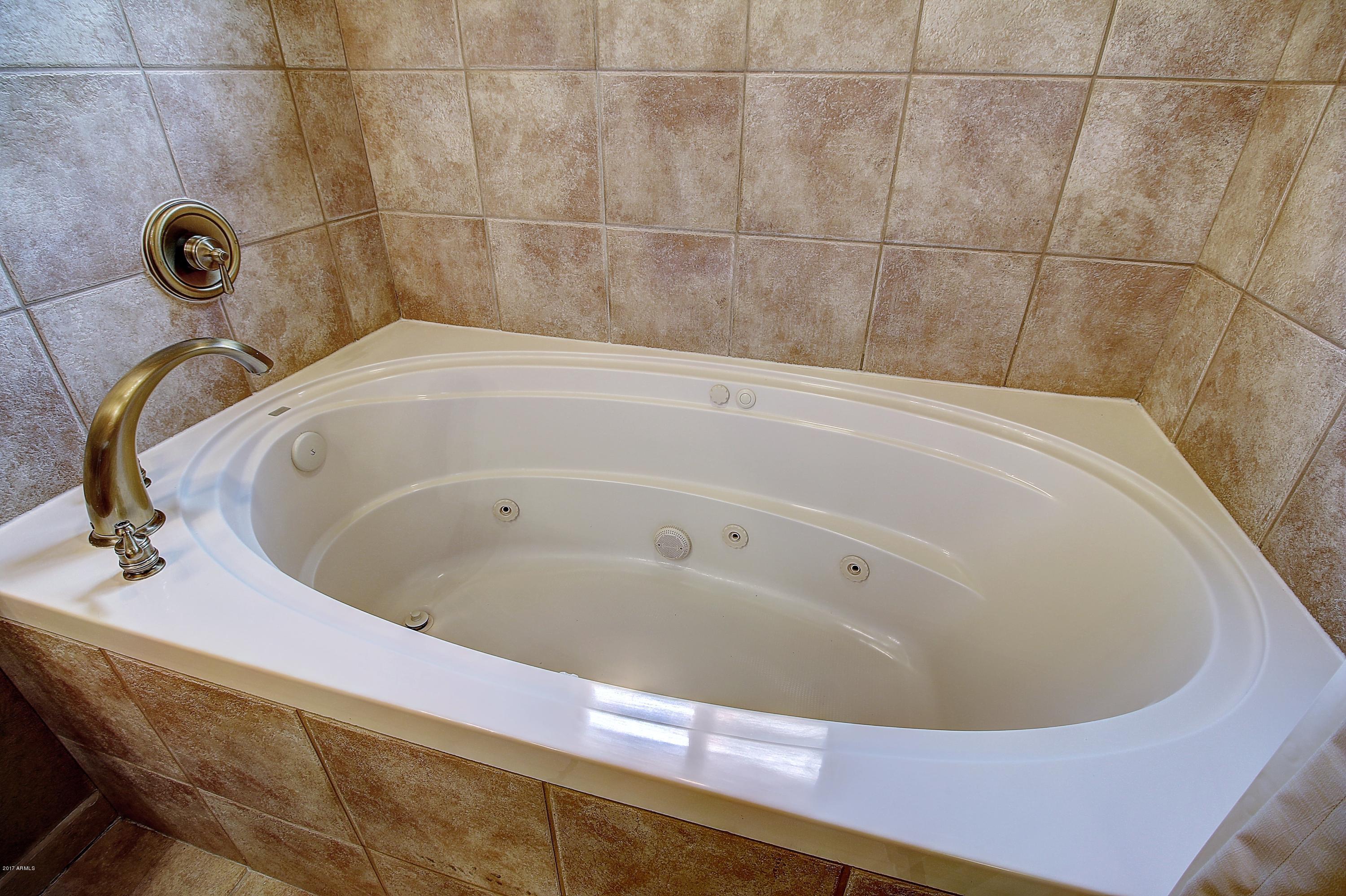 36601 North Mule Train Road, Unit A40 Carefree, AZ 85377 - Photo 21 of 37 Jetted Tub in Master