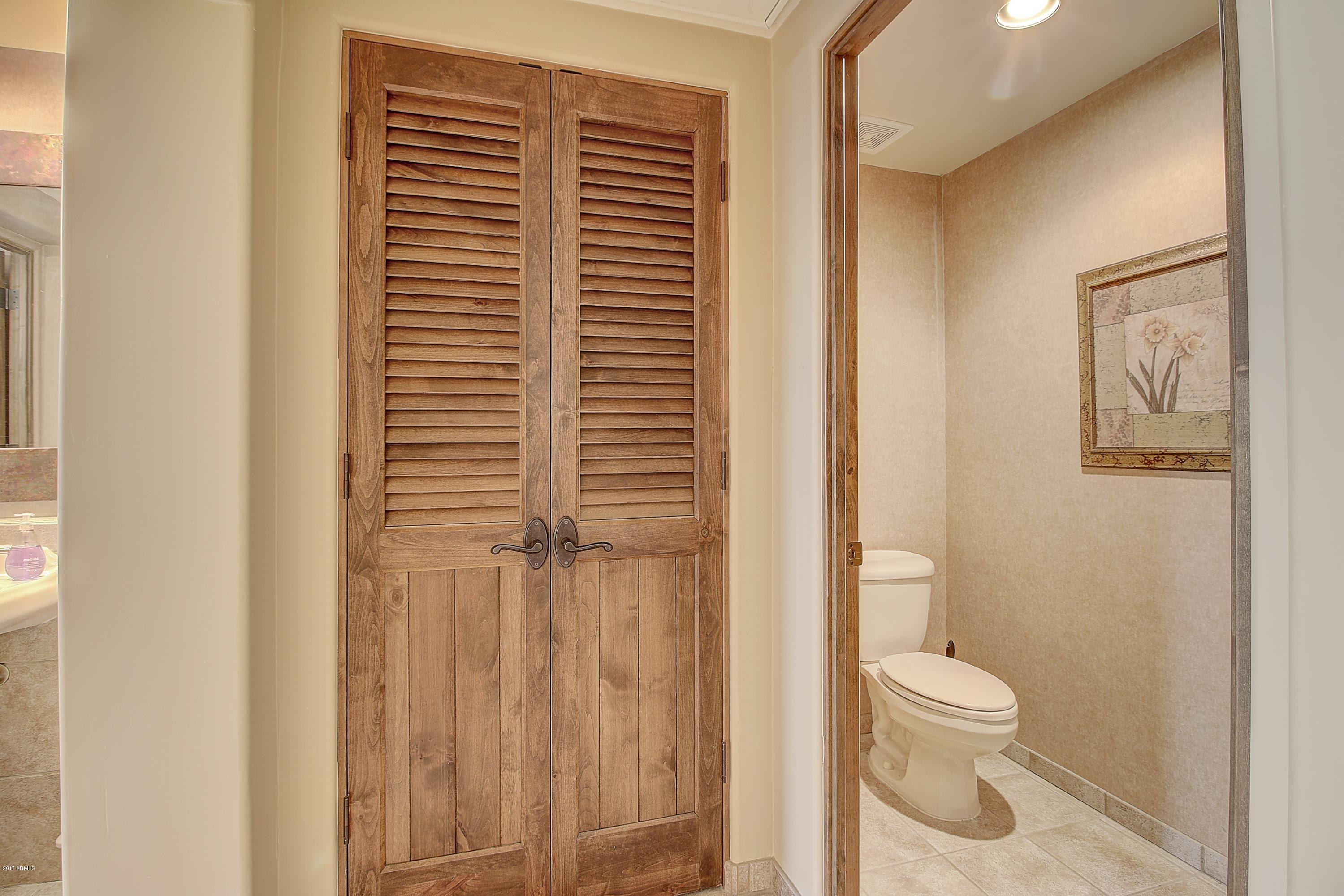 36601 North Mule Train Road, Unit A40 Carefree, AZ 85377 - Photo 25 of 37 Guest Bath