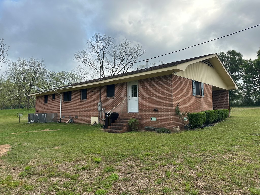 1932 Spring Street Newton, AL 36352 - Photo 4 of 60